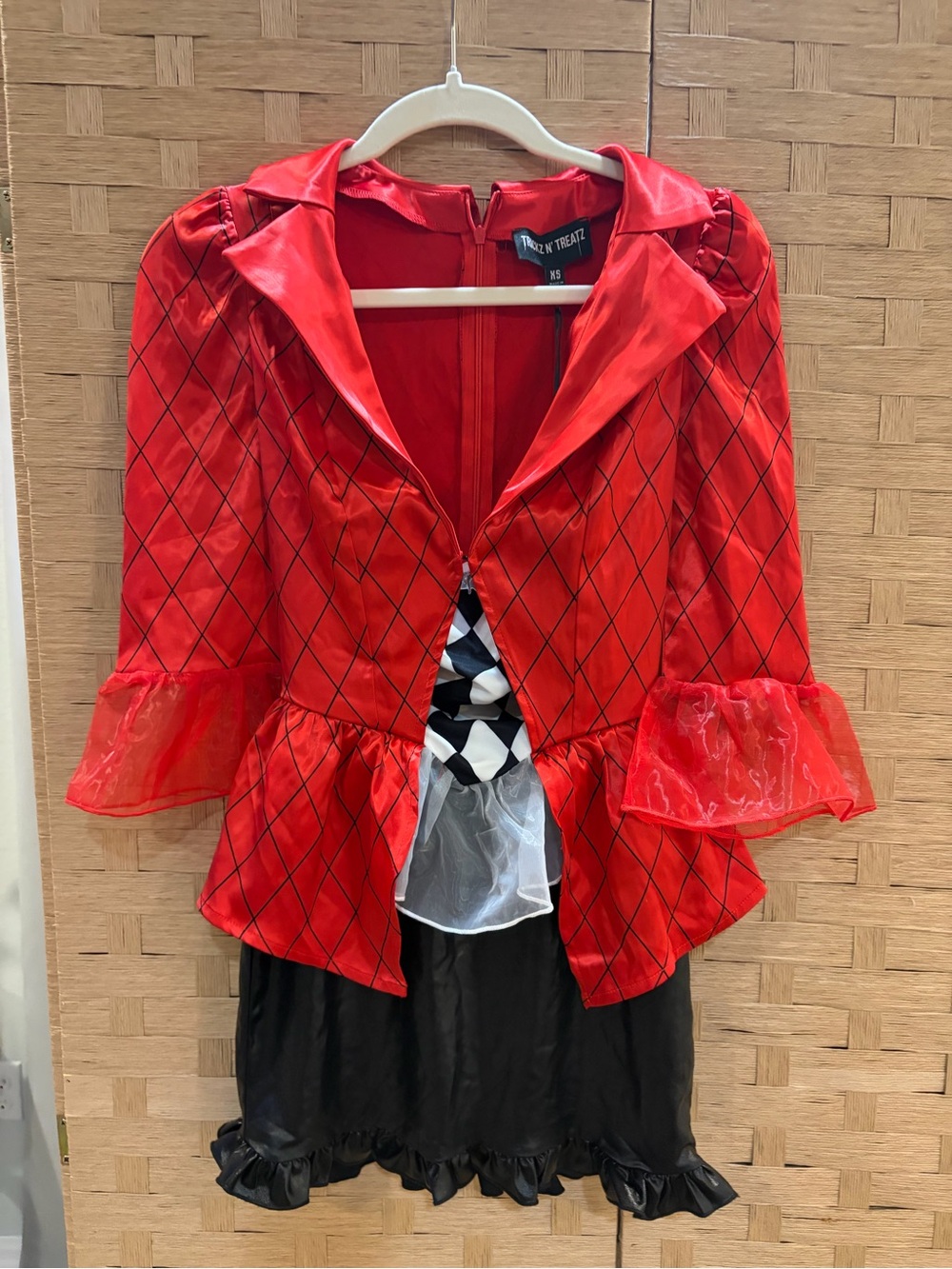 NWT Dollskill Harley Quinn SHARED MADNESS CLOWN COSTUME size XS - Picture 4 of 4